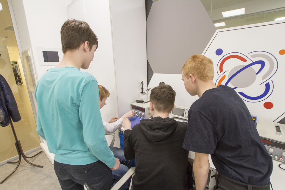 Портфель на колесах, 3D-Путин и помидоры в скафандрах. Изнанка первого детского технопарка 20 Портфель на колесах, 3D-Путин и помидоры в скафандрах. Изнанка первого детского технопарка 20