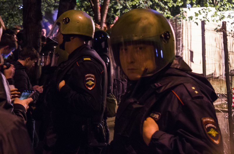 33 vs 68. МОБ и правозащитники разошлись в данных о задержанных на митинге 15 мая 3 33 vs 68. МОБ и правозащитники разошлись в данных о задержанных на митинге 15 мая 3