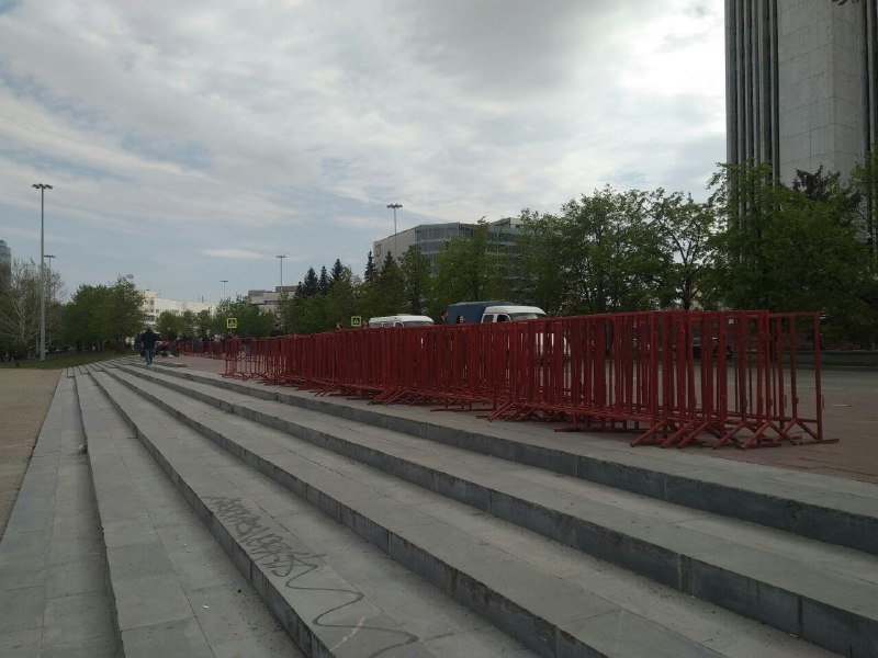 Два новых сквера за один с храмом: власти, бизнес и РПЦ обсудили озеленение Екатеринбурга 3 Два новых сквера за один с храмом: власти, бизнес и РПЦ обсудили озеленение Екатеринбурга 3