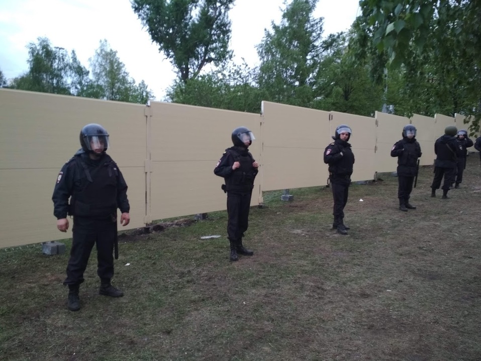 Высокинский, Ройзман, приостановка стройки. Итоги четвертого дня протестов у Драмтеатра
2 Высокинский, Ройзман, приостановка стройки. Итоги четвертого дня протестов у Драмтеатра
2