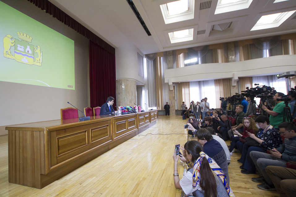 «Президент задачу поставил — будем выполнять». Главное с пресс-конференции Высокинского 4 «Президент задачу поставил — будем выполнять». Главное с пресс-конференции Высокинского 4