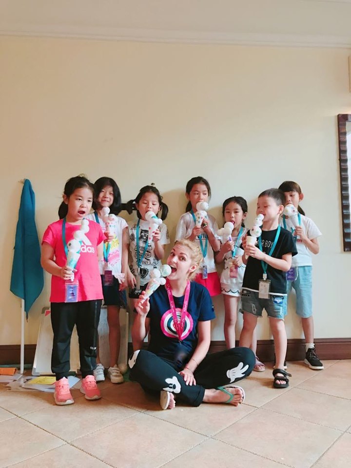 «Там очень ценят учителей». Как уехать в Китай и зарабатывать 270 тыс. руб. в месяц 4 «Там очень ценят учителей». Как уехать в Китай и зарабатывать 270 тыс. руб. в месяц 4