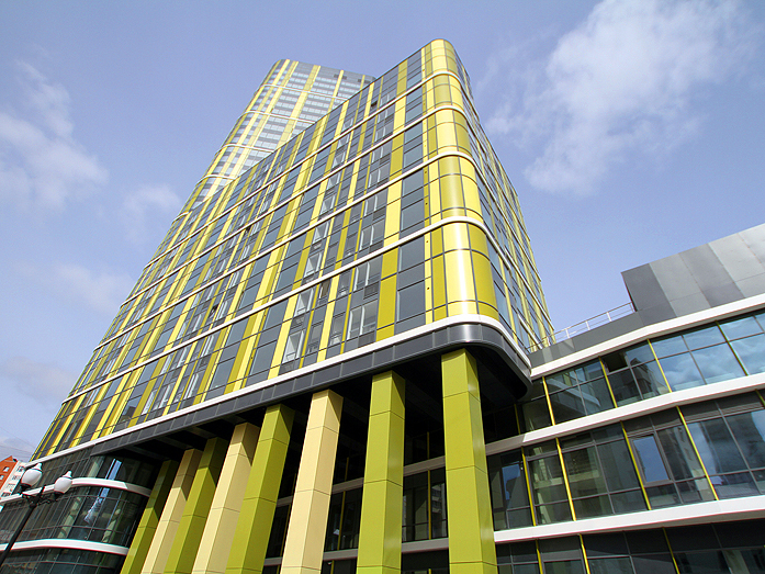 У «Тринити» яркая внешность У «Тринити» яркая внешность