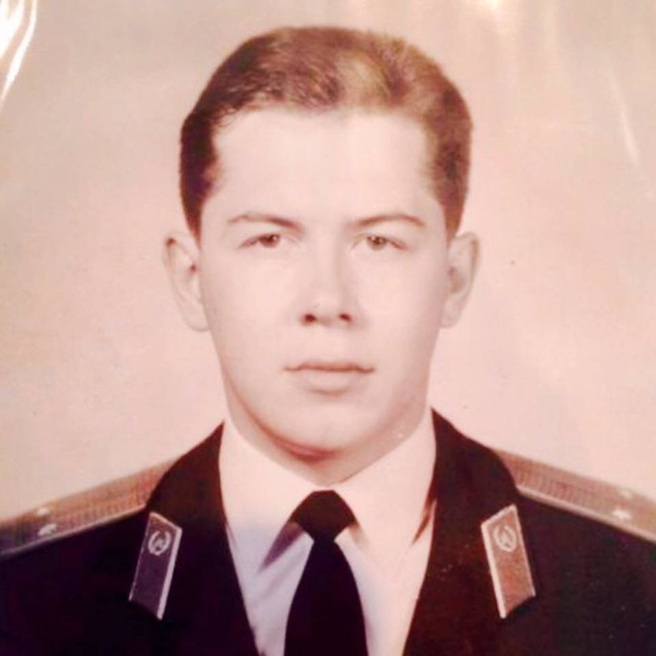 Леонид Гункевич ушел с военной службы в звании капитана Леонид Гункевич ушел с военной службы в звании капитана