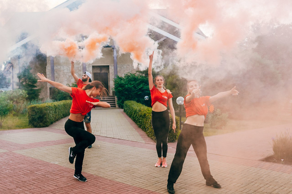 Долгожданное «исКРИСТое лето»: SMOLINOPARK приглашает на летнюю вечеринку 5 Долгожданное «исКРИСТое лето»: SMOLINOPARK приглашает на летнюю вечеринку 5