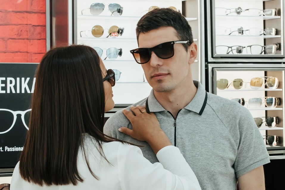 Очки для красной дорожки: в Екатеринбурге появился корнер Ray-Ban: ФОТОРЕПОРТАЖ 13 Очки для красной дорожки: в Екатеринбурге появился корнер Ray-Ban: ФОТОРЕПОРТАЖ 13