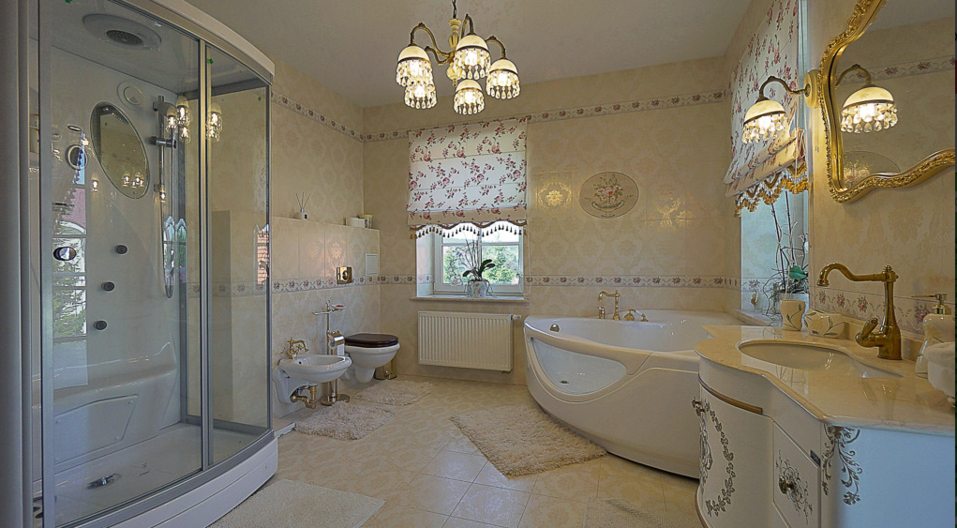 «Понастроили, теперь продают». В Екатеринбурге выставили на продажу рекордно дорогой дом 3 «Понастроили, теперь продают». В Екатеринбурге выставили на продажу рекордно дорогой дом 3