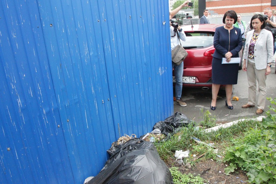 «Делали? Ну ещё раз сделайте!»: как прошла первая прогулка и.о. главы Челябинска 1 «Делали? Ну ещё раз сделайте!»: как прошла первая прогулка и.о. главы Челябинска 1