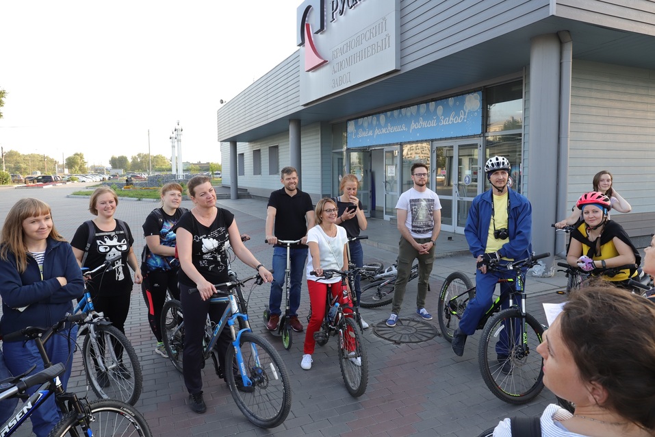 «Очень здорово и необычно» — в Красноярске прошла велопрогулка по КрАЗу для всех желающих 1 «Очень здорово и необычно» — в Красноярске прошла велопрогулка по КрАЗу для всех желающих 1