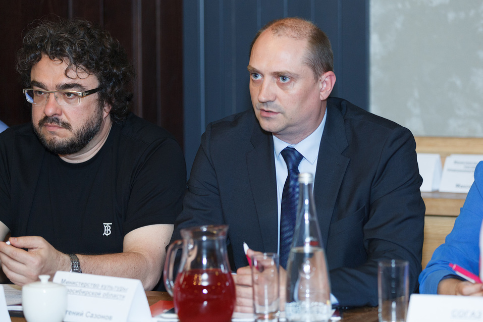 «Деловой квартал» провел установочный экспертный совет по премии «Человек года-2019» 8 «Деловой квартал» провел установочный экспертный совет по премии «Человек года-2019» 8