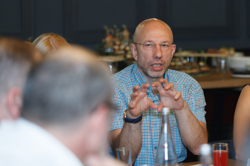 «Деловой квартал» провел установочный экспертный совет по премии «Человек года-2019» 25 «Деловой квартал» провел установочный экспертный совет по премии «Человек года-2019» 25