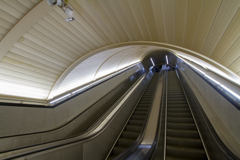 Эскалатор в метро Эскалатор в метро