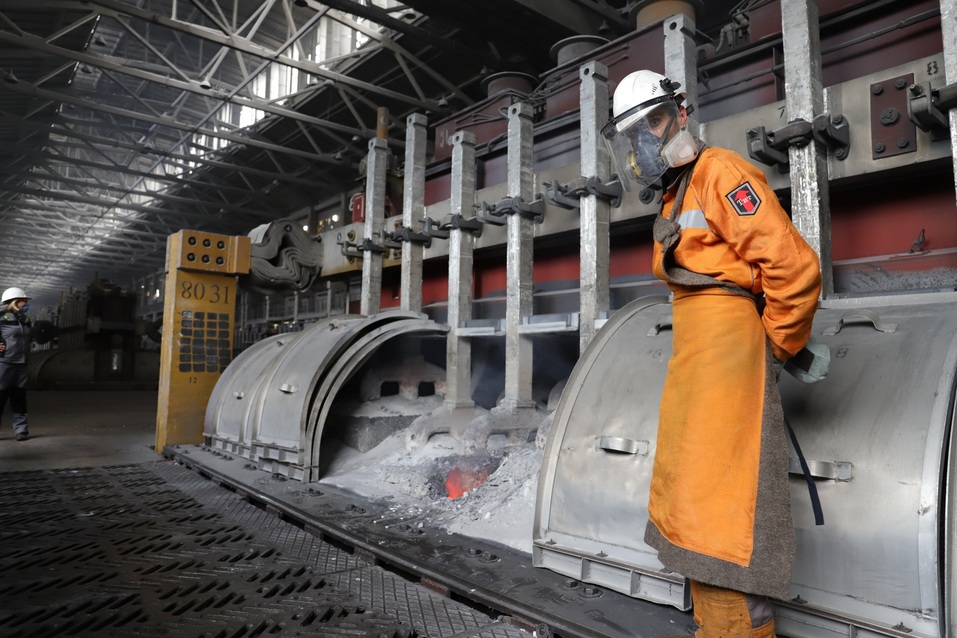 «Почувствуй себя индустриальным фотографом» — на КрАЗе прошёл мастер-класс по фотографии 6 «Почувствуй себя индустриальным фотографом» — на КрАЗе прошёл мастер-класс по фотографии 6