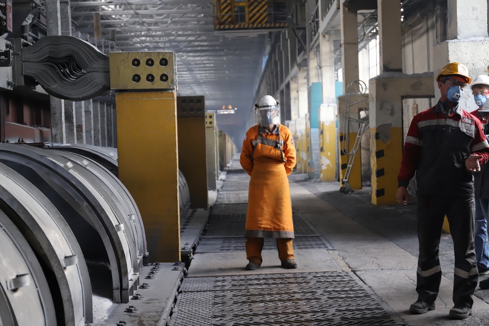 «Почувствуй себя индустриальным фотографом» — на КрАЗе прошёл мастер-класс по фотографии 11 «Почувствуй себя индустриальным фотографом» — на КрАЗе прошёл мастер-класс по фотографии 11