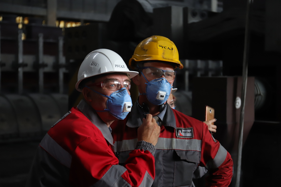 «Почувствуй себя индустриальным фотографом» — на КрАЗе прошёл мастер-класс по фотографии 13 «Почувствуй себя индустриальным фотографом» — на КрАЗе прошёл мастер-класс по фотографии 13