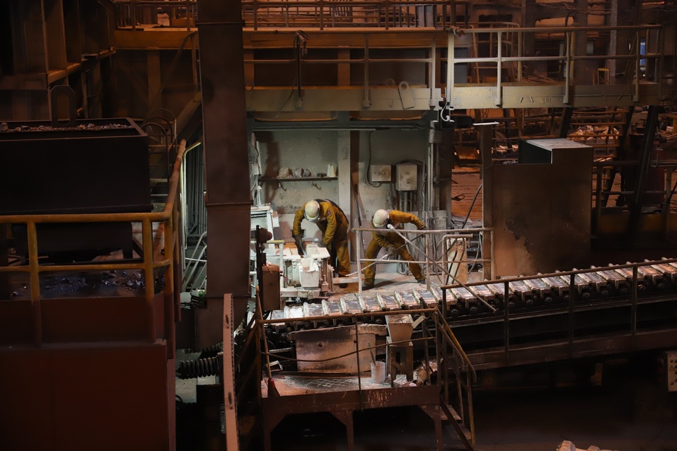 «Почувствуй себя индустриальным фотографом» — на КрАЗе прошёл мастер-класс по фотографии 14 «Почувствуй себя индустриальным фотографом» — на КрАЗе прошёл мастер-класс по фотографии 14