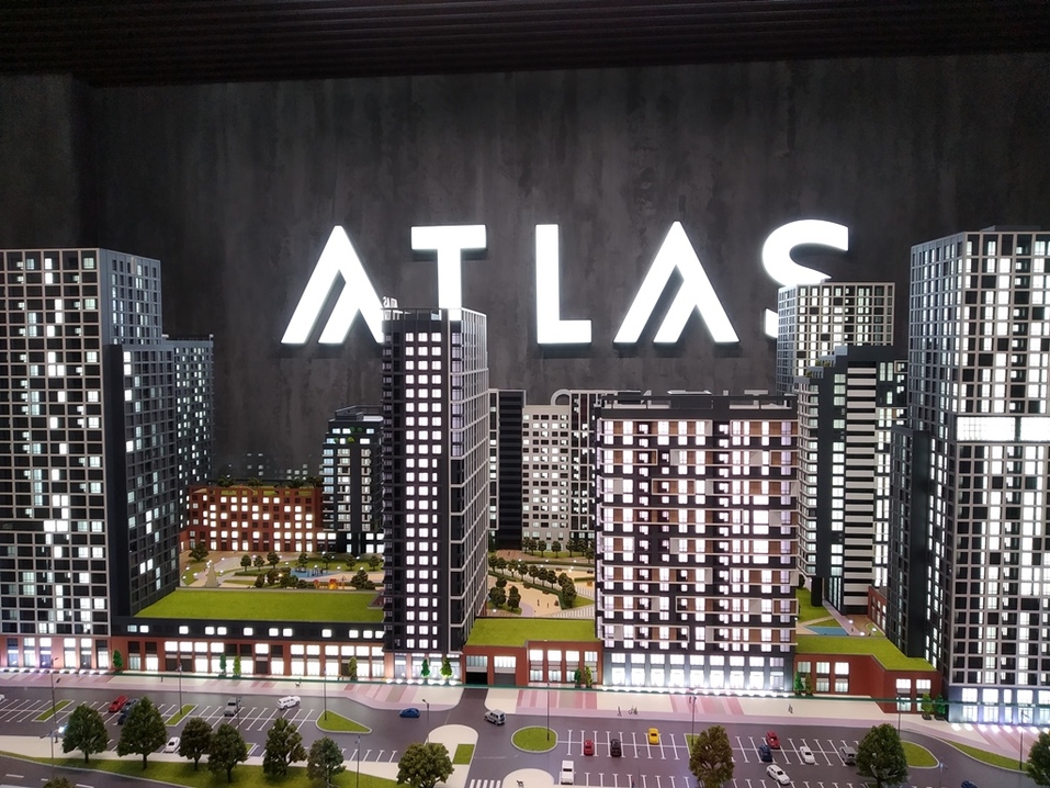 Плюс — богатые клиенты, минусы — паркинг и паранойя из-за Путина. Бизнес — о выставках 1 Плюс — богатые клиенты, минусы — паркинг и паранойя из-за Путина. Бизнес — о выставках 1