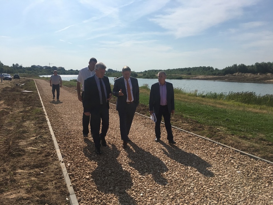 Велодорожки, детские площадки, душ. На Бору благоустроят пляжную зону Юрасовского озера 1 Велодорожки, детские площадки, душ. На Бору благоустроят пляжную зону Юрасовского озера 1