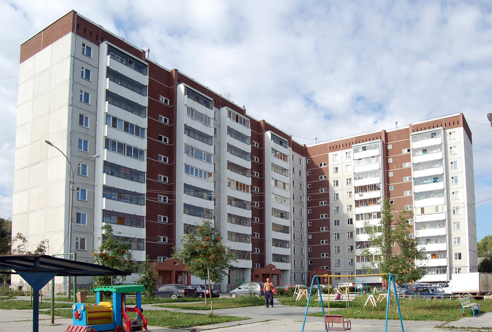 Жилой дом на ул. Атмосферная, 11 в Кольцово Жилой дом на ул. Атмосферная, 11 в Кольцово