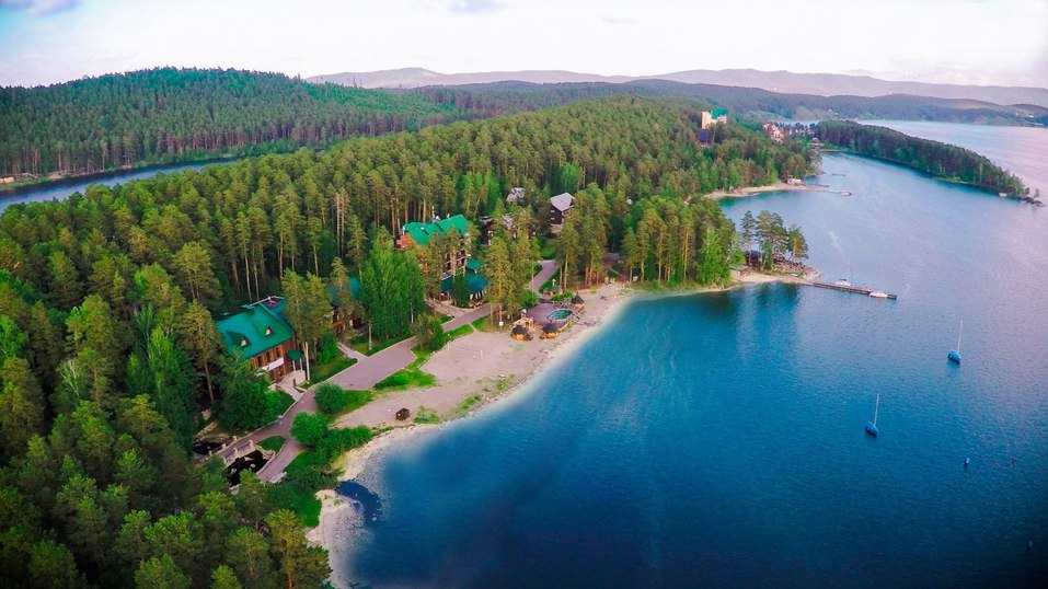 Природа? Инфраструктура? Сервис? Из чего складывается успех туристической отрасли? 4 Природа? Инфраструктура? Сервис? Из чего складывается успех туристической отрасли? 4