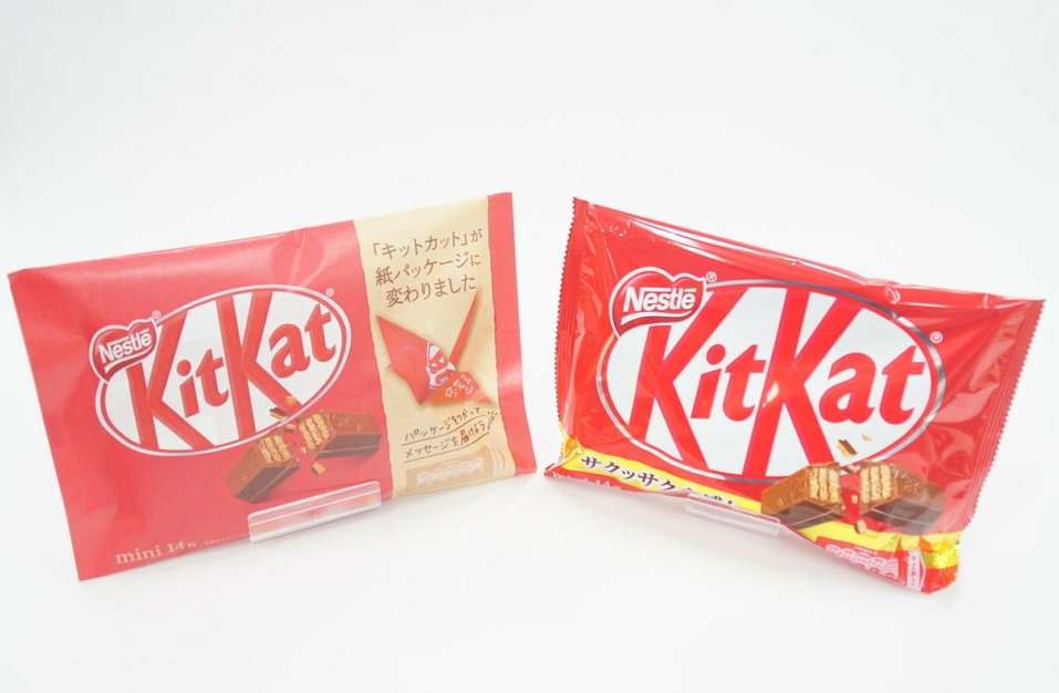 Бумажная и пластиковая упаковки KitKat Бумажная и пластиковая упаковки KitKat
