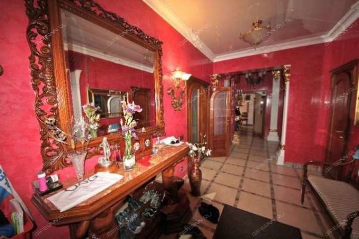 В центре Нижнего Новгорода на продажу выставлен коттедж почти за 80 млн руб. 2 В центре Нижнего Новгорода на продажу выставлен коттедж почти за 80 млн руб. 2