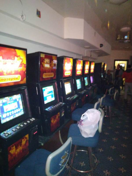 Лавочка закрыта: на северо-западе Челябинска обнаружили казино. ФОТО 2 Лавочка закрыта: на северо-западе Челябинска обнаружили казино. ФОТО 2