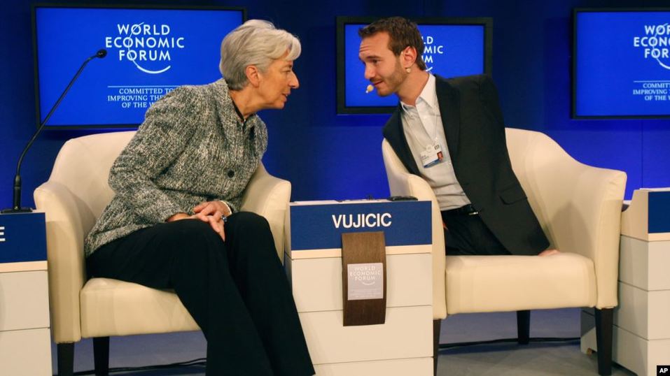 Ник Вуйчич на Всемирном экономическом форуме в Давосе. Ник Вуйчич на Всемирном экономическом форуме в Давосе.