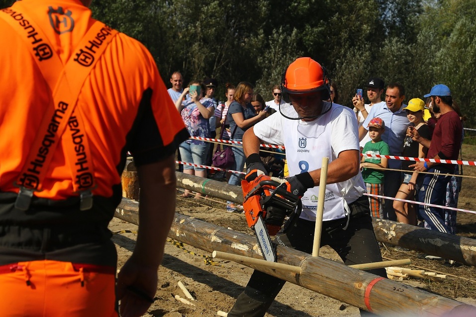 «Брутально, мужественно и красиво». Как лесорубы соревновались под Нижним Новгородом. ФOTO 3 «Брутально, мужественно и красиво». Как лесорубы соревновались под Нижним Новгородом. ФOTO 3