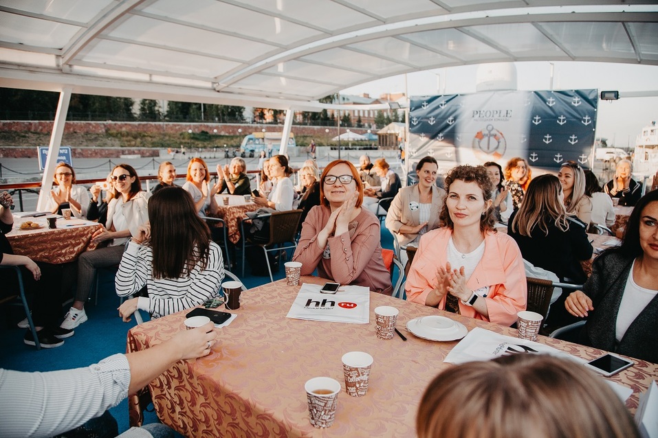 Красноярские HR-специалисты встретили начало делового сезона прогулкой по Енисею 5 Красноярские HR-специалисты встретили начало делового сезона прогулкой по Енисею 5