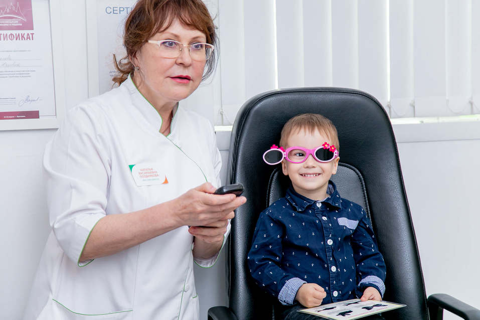 Планета «прищуренных» детей: как замедлить развитие близорукости? 1 Планета «прищуренных» детей: как замедлить развитие близорукости? 1