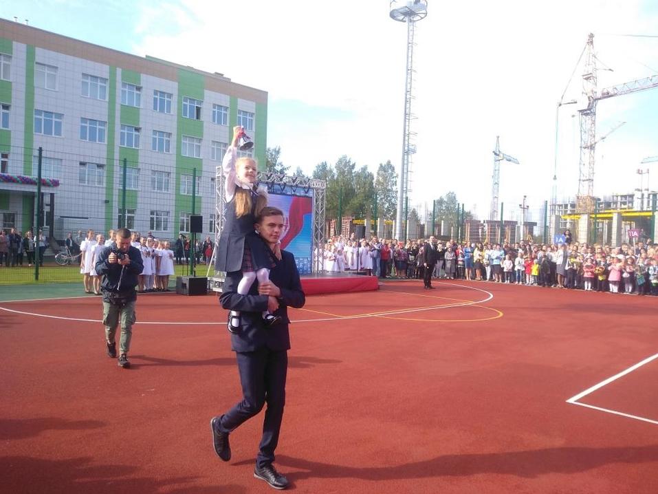 Крупный инвестпроект завершен: «Стрижи» открыли обновленную школу в своем микрорайоне 5 Крупный инвестпроект завершен: «Стрижи» открыли обновленную школу в своем микрорайоне 5