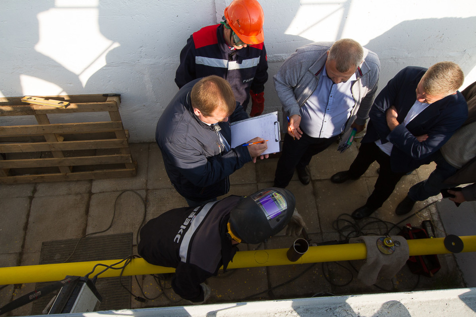 Врезка в газопровод под давлением Врезка в газопровод под давлением