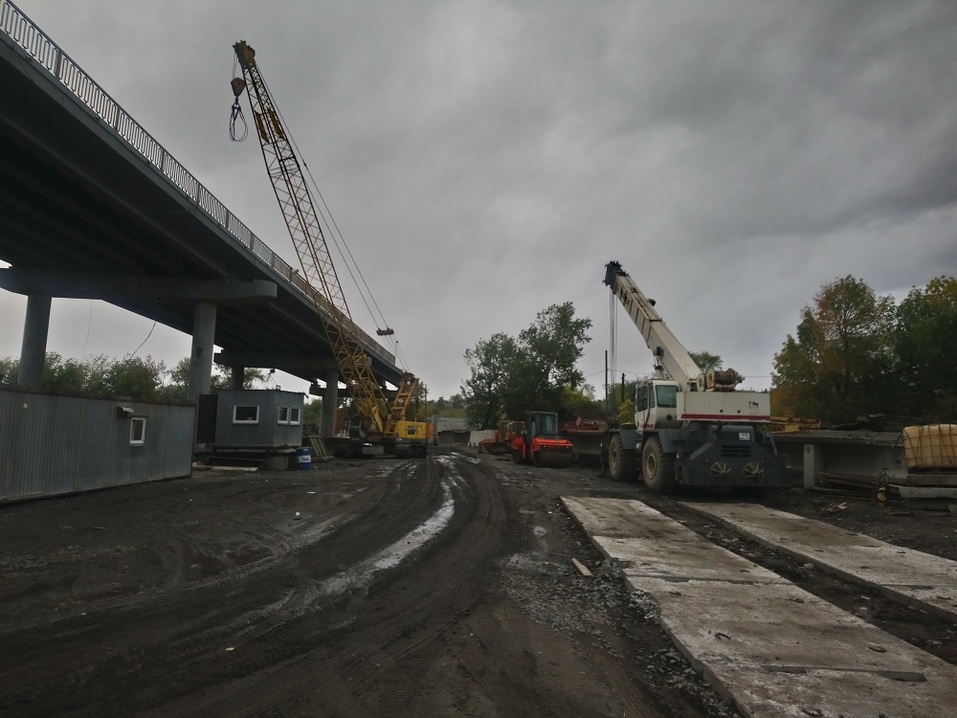 «Арендаторы съезжают!» В Челябинске гигантская развязка заблокировала вход в бизнес-центр 5 «Арендаторы съезжают!» В Челябинске гигантская развязка заблокировала вход в бизнес-центр 5