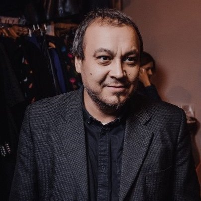 «Нет фотографии, на которой он бы не улыбался». Виктор Ворошилов в воспоминаниях друзей 5 «Нет фотографии, на которой он бы не улыбался». Виктор Ворошилов в воспоминаниях друзей 5