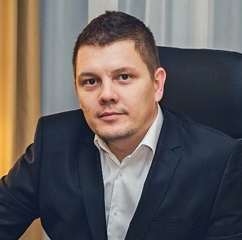 Максим Бурганов Максим Бурганов