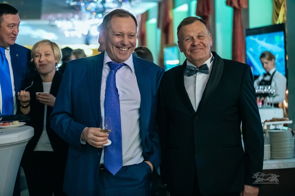 Вперед в будущее. Как в Екатеринбурге вручали премию «Человек года — 2019» / РЕПОРТАЖ 4 Вперед в будущее. Как в Екатеринбурге вручали премию «Человек года — 2019» / РЕПОРТАЖ 4