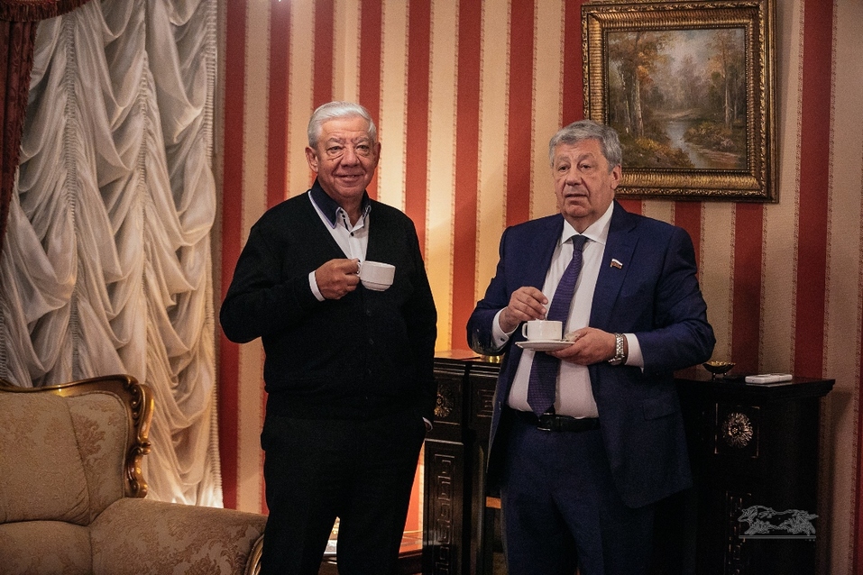 Вперед в будущее. Как в Екатеринбурге вручали премию «Человек года — 2019» / РЕПОРТАЖ 5 Вперед в будущее. Как в Екатеринбурге вручали премию «Человек года — 2019» / РЕПОРТАЖ 5