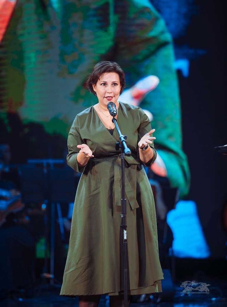 Вперед в будущее. Как в Екатеринбурге вручали премию «Человек года — 2019» / РЕПОРТАЖ 14 Вперед в будущее. Как в Екатеринбурге вручали премию «Человек года — 2019» / РЕПОРТАЖ 14