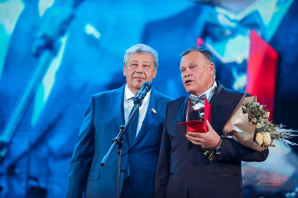 Вперед в будущее. Как в Екатеринбурге вручали премию «Человек года — 2019» / РЕПОРТАЖ 24 Вперед в будущее. Как в Екатеринбурге вручали премию «Человек года — 2019» / РЕПОРТАЖ 24