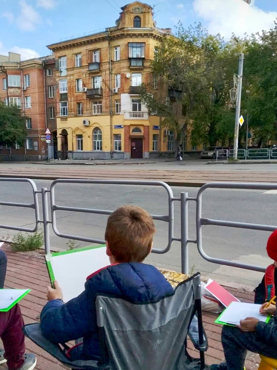 В мэрии планируют избавиться от серых ограждений 1 В мэрии планируют избавиться от серых ограждений 1