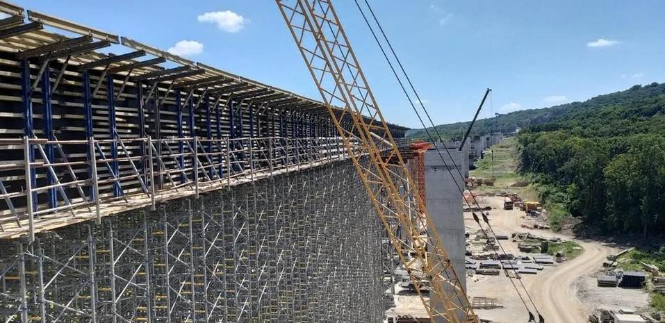 Виадук в Сербии строит компания Руслана Байсарова Виадук в Сербии строит компания Руслана Байсарова