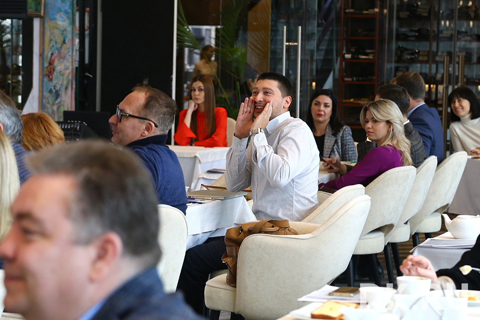 Сильные кадры, инвестиции и управленческий учет. О чем говорили на бизнес-завтраке DK 16 Сильные кадры, инвестиции и управленческий учет. О чем говорили на бизнес-завтраке DK 16