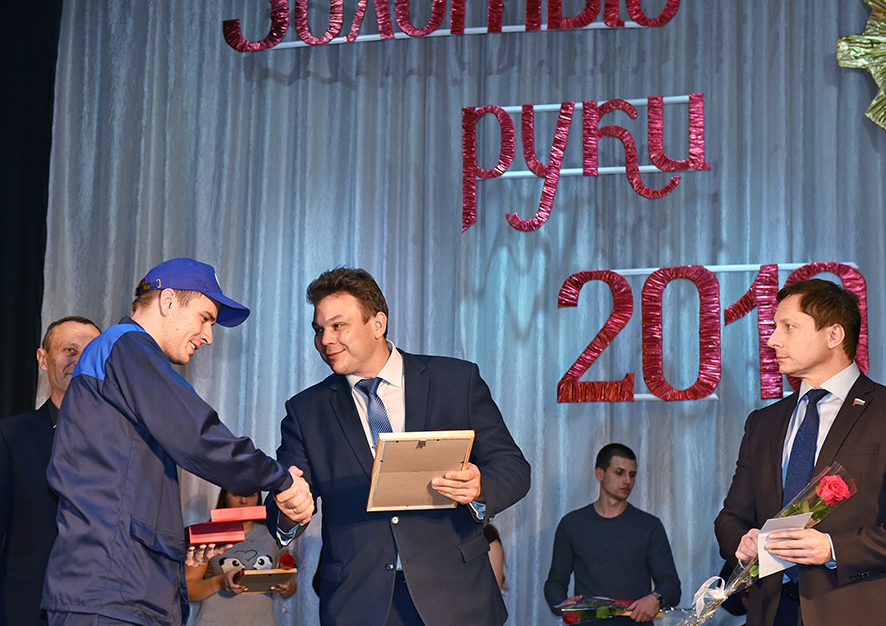 Сотрудники Арзамасского приборостроительного завода победители в конкурсе «Золотые руки» 1 Сотрудники Арзамасского приборостроительного завода победители в конкурсе «Золотые руки» 1