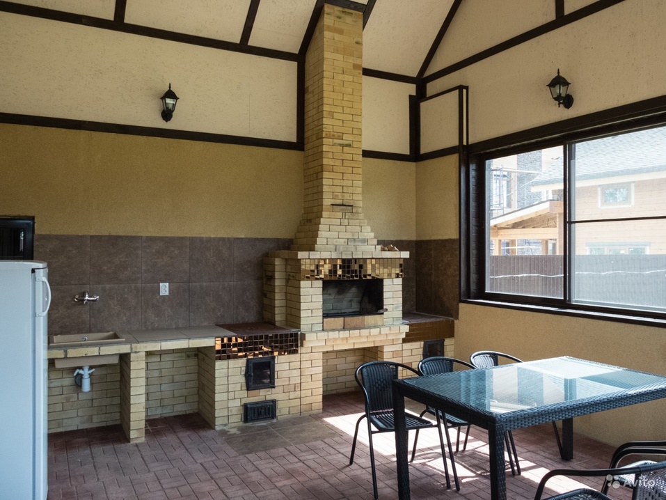 Живи в пригороде: в «Белых росах» продают новые дома с мебелью и благоустроенным участком 24 Живи в пригороде: в «Белых росах» продают новые дома с мебелью и благоустроенным участком 24