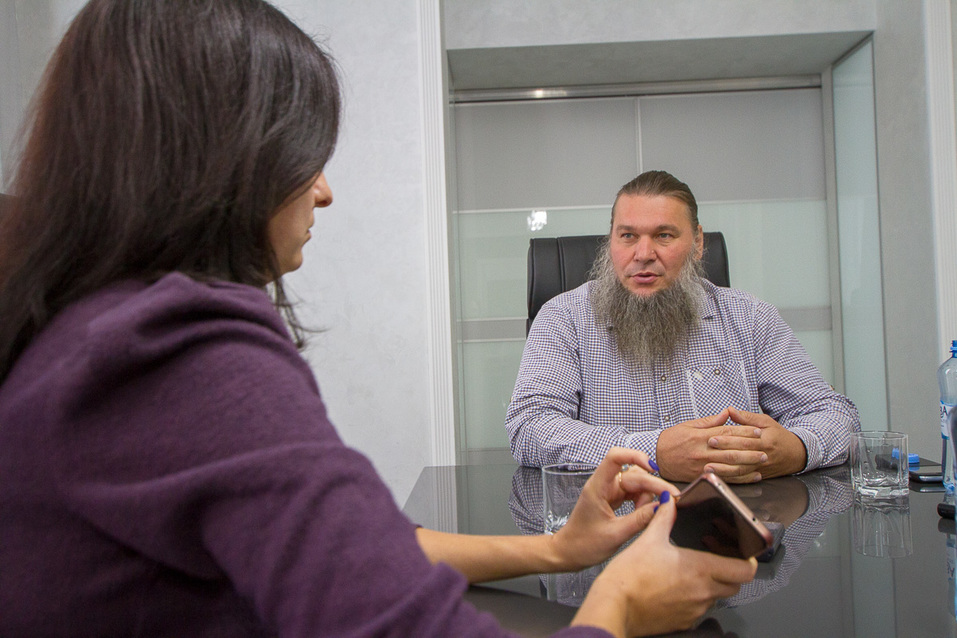 «В российском бизнесе все просто». Евгений Шароварин: об уходе в найм, космосе и свободе 2 «В российском бизнесе все просто». Евгений Шароварин: об уходе в найм, космосе и свободе 2