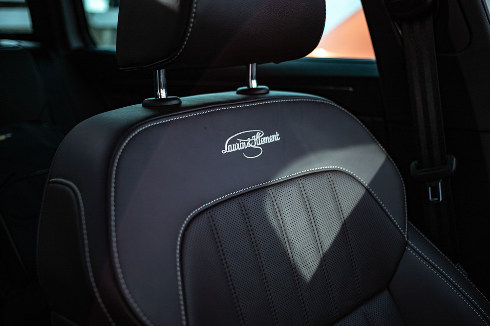 Устрицы, шампанское и Шкода:как журналист DK.RU тестил обновленный Skoda Superb во Франции 14 Устрицы, шампанское и Шкода:как журналист DK.RU тестил обновленный Skoda Superb во Франции 14