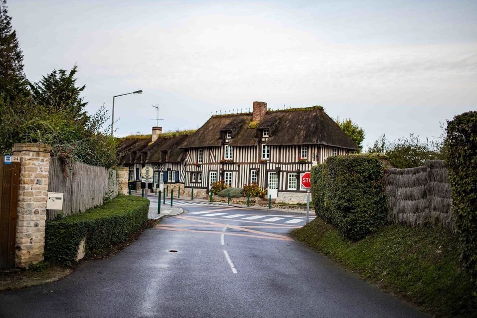 Устрицы, шампанское и Шкода:как журналист DK.RU тестил обновленный Skoda Superb во Франции 32 Устрицы, шампанское и Шкода:как журналист DK.RU тестил обновленный Skoda Superb во Франции 32