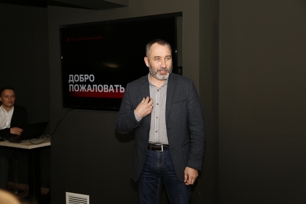 Риторический вечер: IT-директора освоили тонкости коммуникаций 1 Риторический вечер: IT-директора освоили тонкости коммуникаций 1