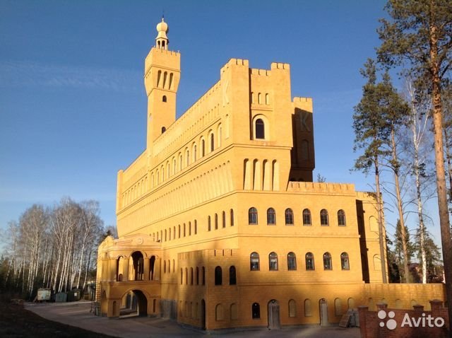 Скидка 135 млн руб. Под Екатеринбургом четвертый год пытаются продать итальянский замок 1 Скидка 135 млн руб. Под Екатеринбургом четвертый год пытаются продать итальянский замок 1